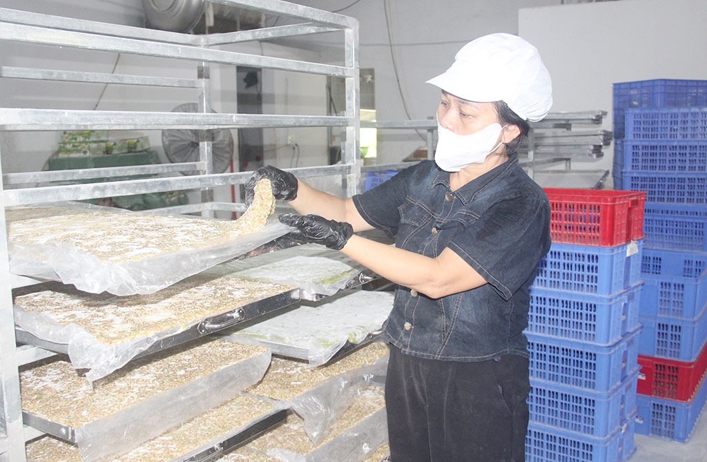 THANH NIÊN 9X ĐƯA ĐẶC SẢN TRUYỀN THỐNG VƯƠN XA  TRÊN NỀN TẢNG SỐ
