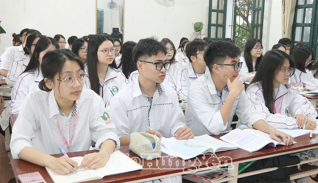 Tiếp sức học sinh vững tin về đích