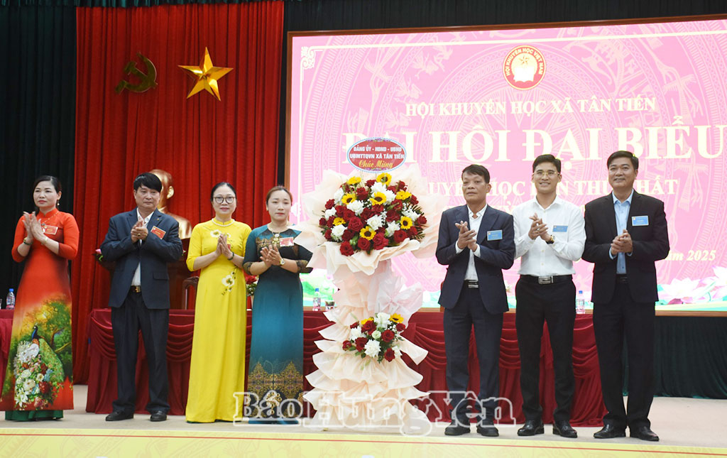 Xã Tân Tiến: Phấn đấu đạt danh hiệu “Cộng đồng học tập” cấp xã tiêu biểu