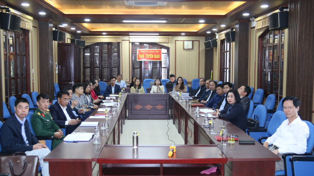 Ban Tuyên giáo Trung ương tổ chức hội nghị báo cáo viên tháng 12