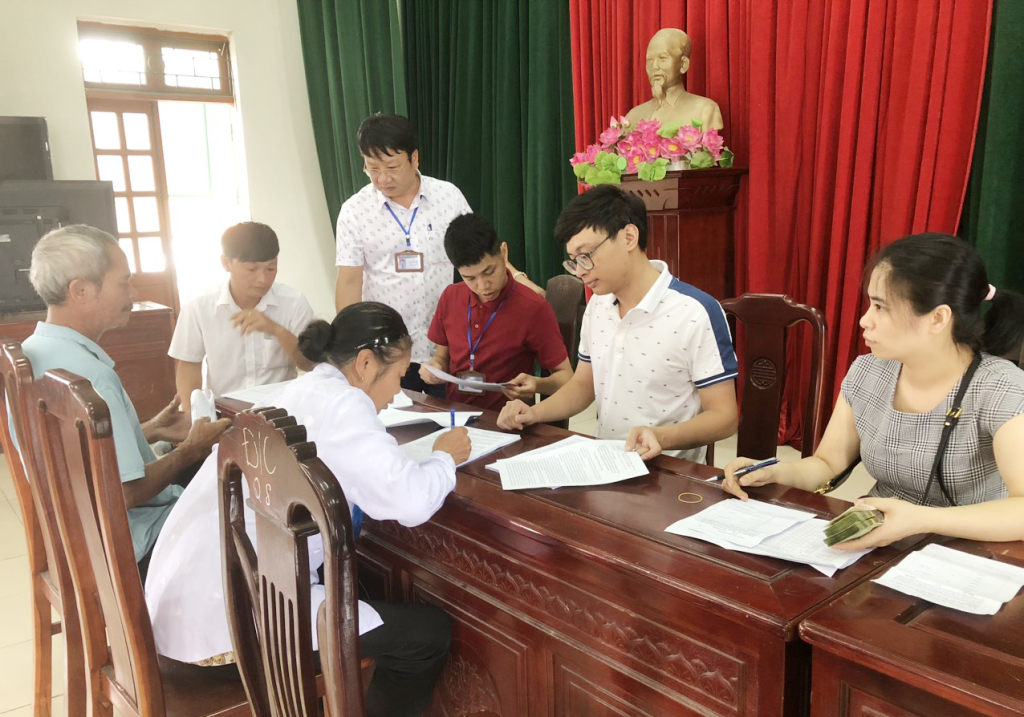 Ân Thi: Chi trả tiền bồi thường, hỗ trợ về đất thu hồi tại xã Hạ Lễ