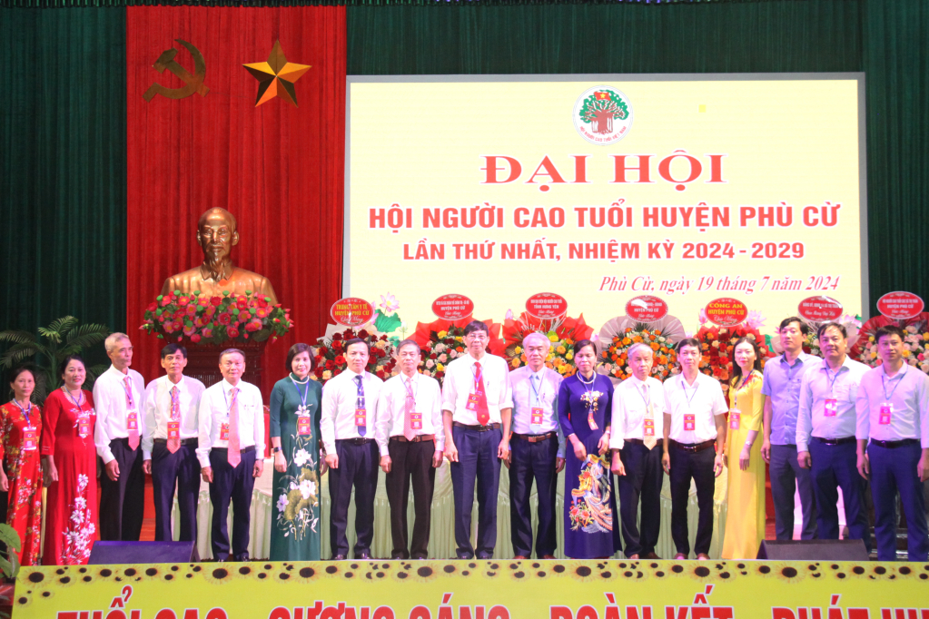 Đại hội Hội Người cao tuổi huyện Phù Cừ lần thứ nhất, nhiệm kỳ 2024-2029