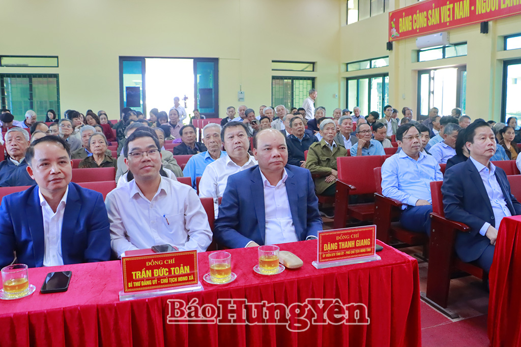 Hội nghị tiếp xúc giữa cử tri với những người ứng cử đại biểu HĐND tỉnh khóa XVIII tại đơn vị bầu cử số 16
