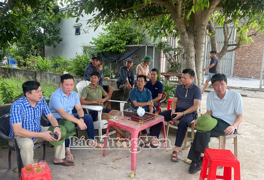 Xã Hưng Phú: Dấy lên phong trào hiến đất làm đường