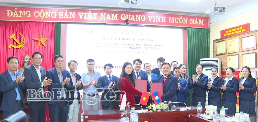 Trường Đại học Tài chính - Quản trị kinh doanh và Học viện Kinh tế - Tài chính cơ sở miền Bắc Lào ký kết hợp tác đào tạo
