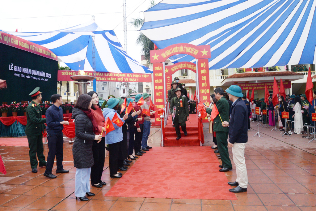 Văn Giang: Đổi mới phương thức đấu tranh bảo vệ nền tảng tư tưởng của Đảng