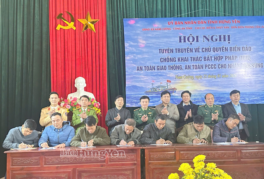 Xã Nam Cường: Tuyên truyền về chủ quyền biển, đảo và chống khai thác IUU cho ngư dân vùng biển