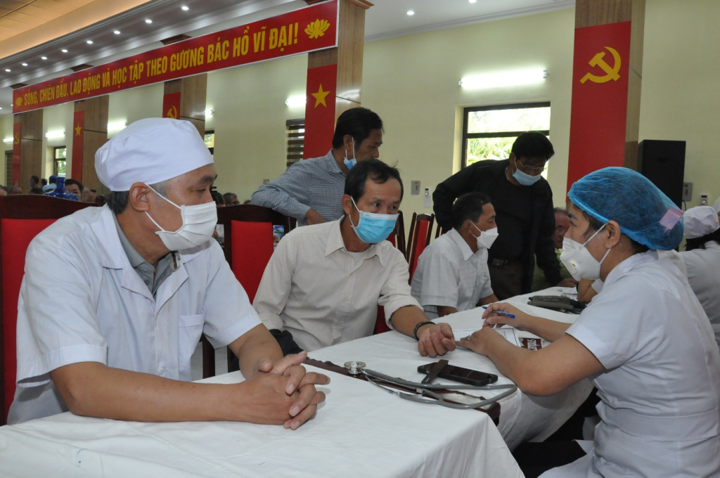Hưởng ứng Ngày Dân số thế giới 11/7: Đầu tư cho công tác dân số là đầu tư cho phát triển bền vững