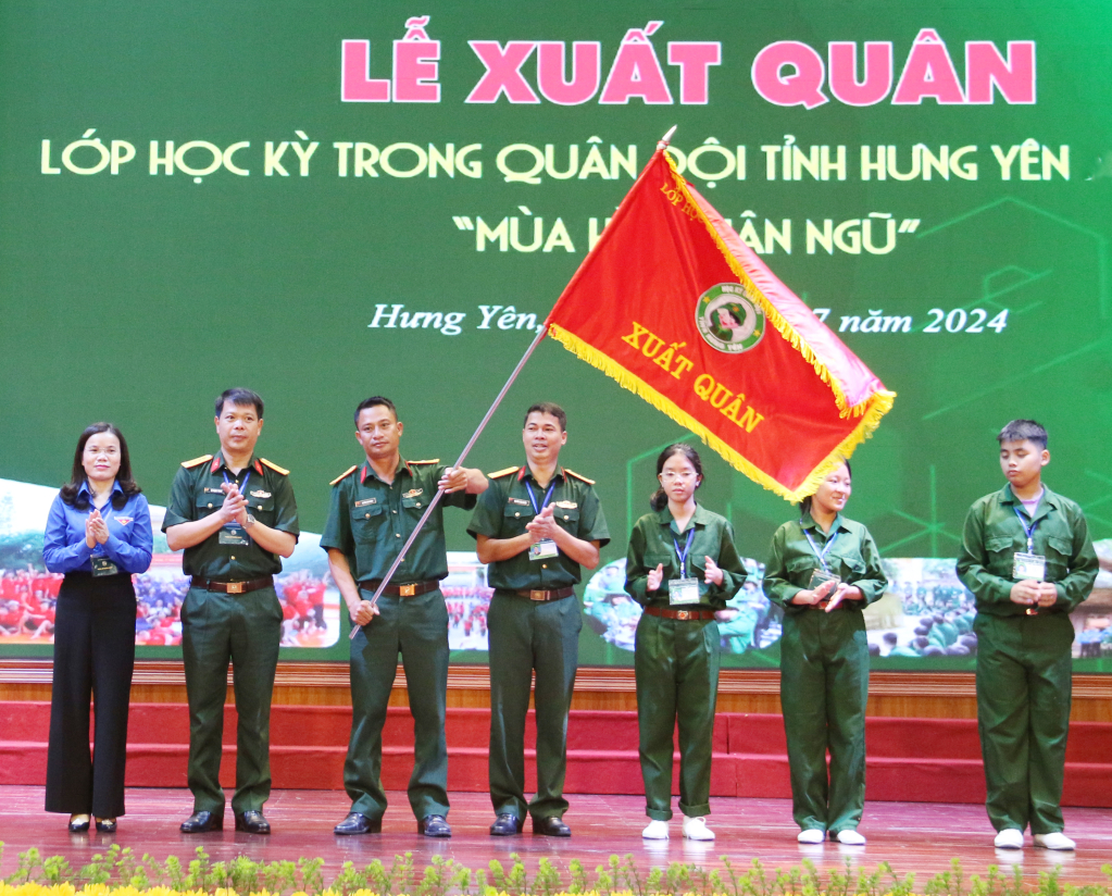Xuất quân lớp Học kỳ trong quân đội