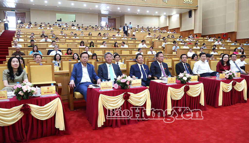 Khen thưởng 475 tập thể, cá nhân có thành tích xuất sắc trong công tác bầu cử