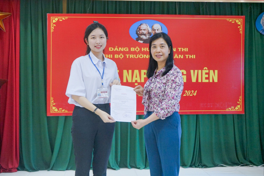 Ân Thi: Quan tâm công tác phát triển đảng viên