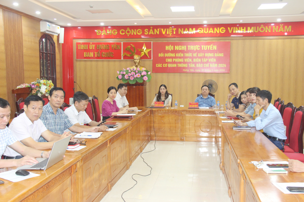 Hội nghị trực tuyến bồi dưỡng kiến thức về xây dựng Đảng cho lãnh đạo, phóng viên, biên tập viên các cơ quan thông tấn, báo chí năm 2024