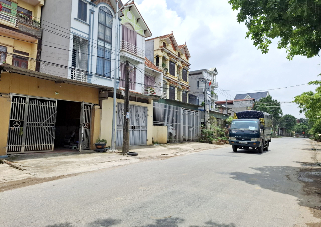Thực hiện chủ trương Bí thư Đảng ủy, Chủ tịch UBND xã, phường, thị trấn không là người địa phương