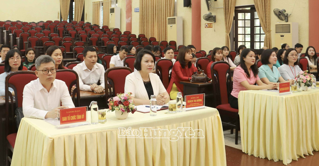 57 học viên tham gia lớp trung cấp lý luận chính trị hệ tập trung 