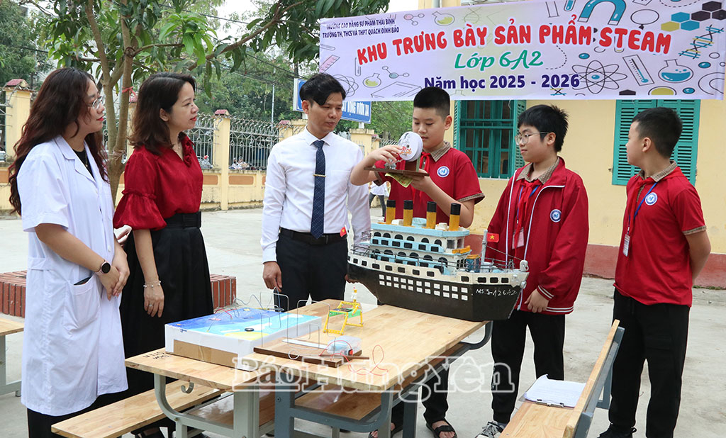 Hơn 1.500 học sinh Trường Tiểu học, THCS và THPT Quách Đình Bảo tham gia ngày hội “STEAM - AI và Robotics”