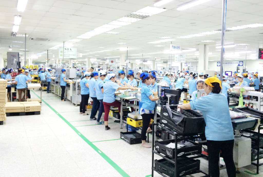 Bảo đảm sức khỏe người lao động mùa nắng nóng tại các doanh nghiệp