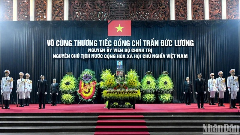 Cử hành trọng thể Lễ Quốc tang nguyên Chủ tịch nước Trần Đức Lương