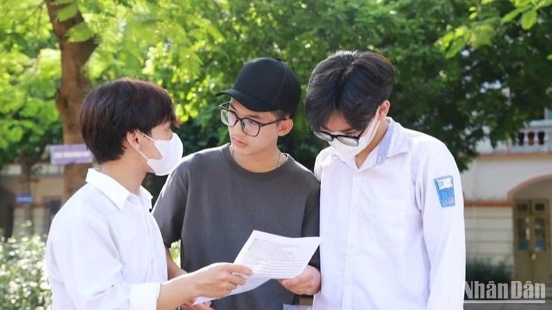 Tổ chức Kỳ thi tốt nghiệp THPT, bảo đảm biên chế giáo viên mầm non, phổ thông và nghỉ hè cho trẻ em, học sinh