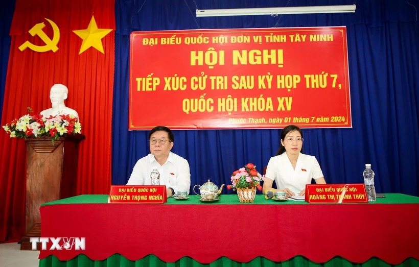 Trưởng ban Tuyên giáo Trung ương Nguyễn Trọng Nghĩa tiếp xúc cử tri tại Tây Ninh