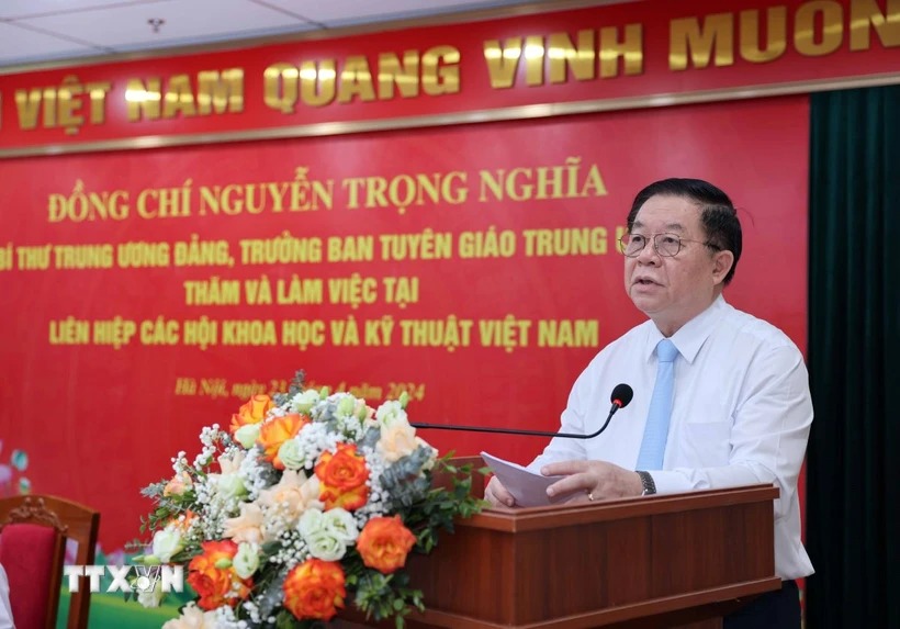 'Cần đặc biệt coi trọng công tác thu hút, tập hợp, đoàn kết trí thức'